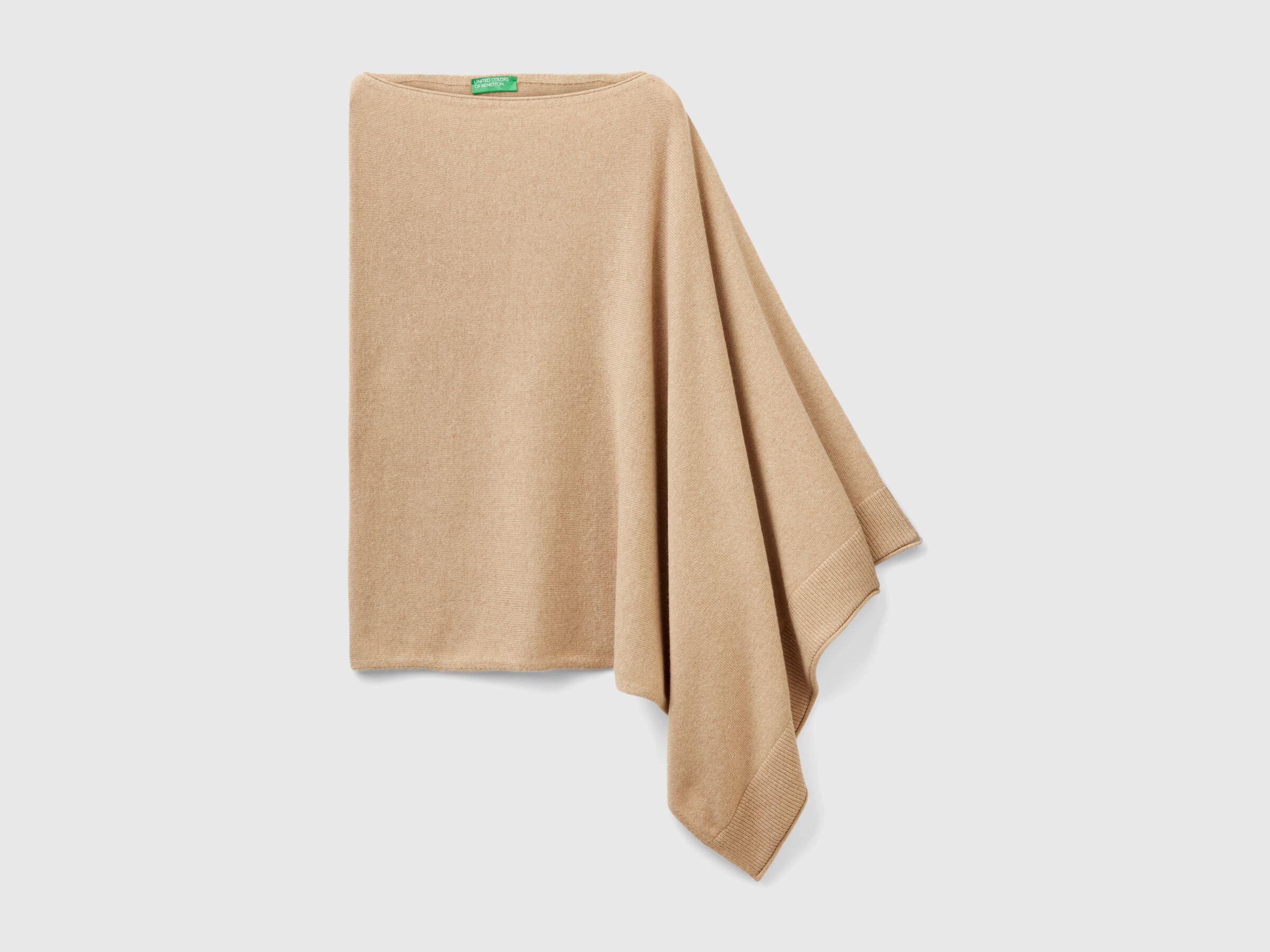 CAPE Mujer image number 4